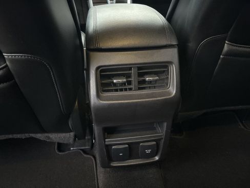 Used 2015 Ford Edge SEL w/ Equipment Group 201A AWD/4WD image 14