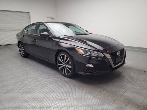 Used 2022 Nissan Altima 2.5 SR image 13