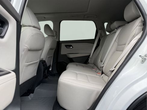Used 2021 Nissan Rogue SL w/ Premium Package AWD/4WD image 21