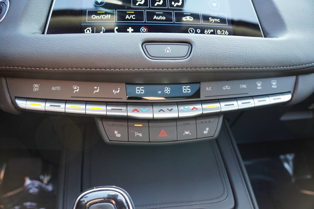 Certified 2023 Cadillac XT4 Premium Luxury w/ LPO, ONYX Package AWD/4WD image 29