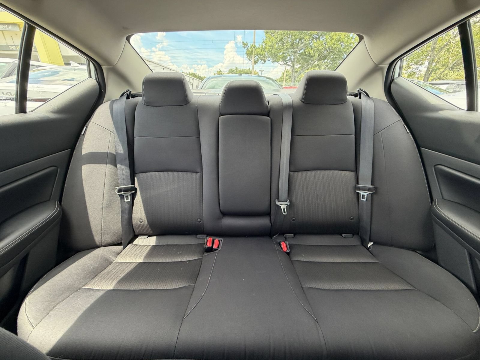 Used 2025 Nissan Altima 2.5 SV FWD image 36