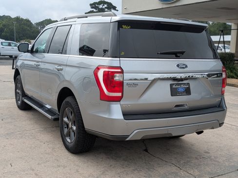 Used 2021 Ford Expedition XLT image 8