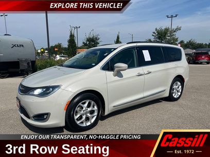 Used 2017 Chrysler Pacifica Touring-L w/ Tire & Wheel Group