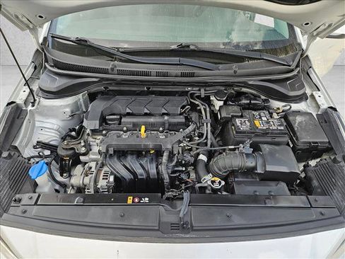 Used 2022 Hyundai Accent SEL image 23