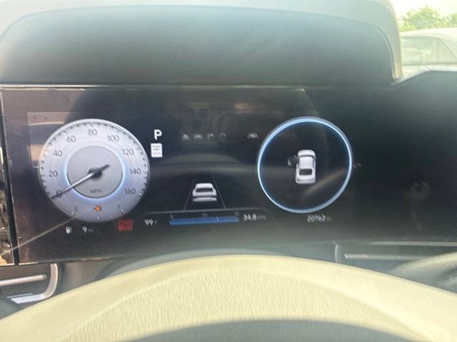 Used 2024 Hyundai Elantra SEL FWD image 17