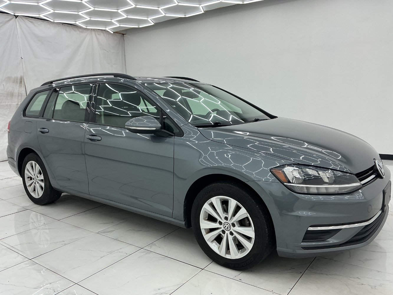 Used 2019 Volkswagen Golf S AWD/4WD image 7