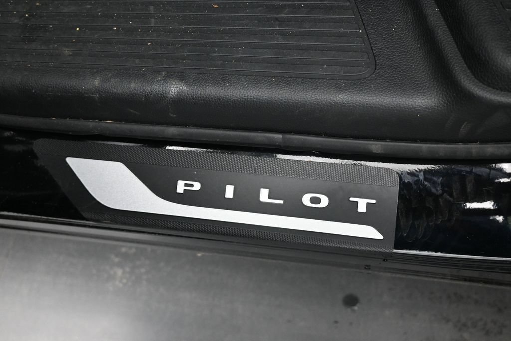Used 2025 Honda Pilot EX-L image 22