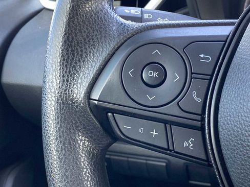 Used 2022 Toyota Corolla LE image 25