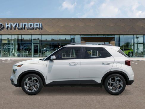 New 2025 Hyundai Venue SEL image 3