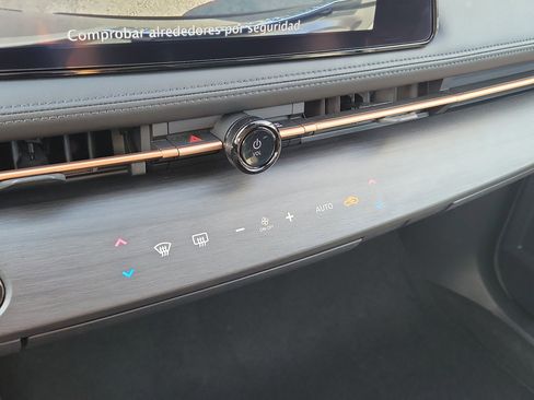 Certified 2023 Nissan Ariya FWD image 17