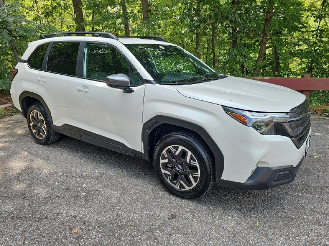 Certified 2026 Subaru Forester Premium AWD/4WD image 1
