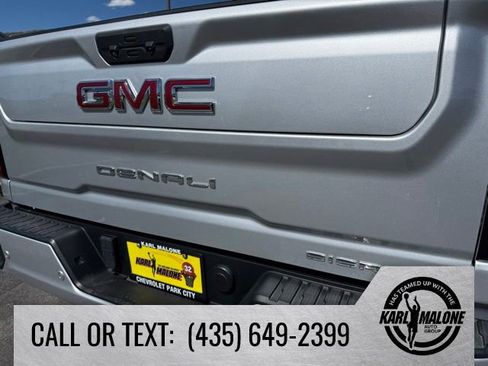 Used 2020 GMC Sierra 3500 Denali w/ Denali Ultimate Package AWD/4WD image 11