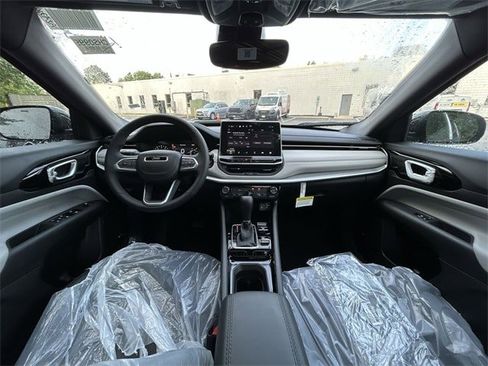 New 2025 Jeep Compass Limited w/ Sun & Sound Group image 12