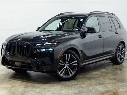 Certified 2025 BMW X7 M60i image 8