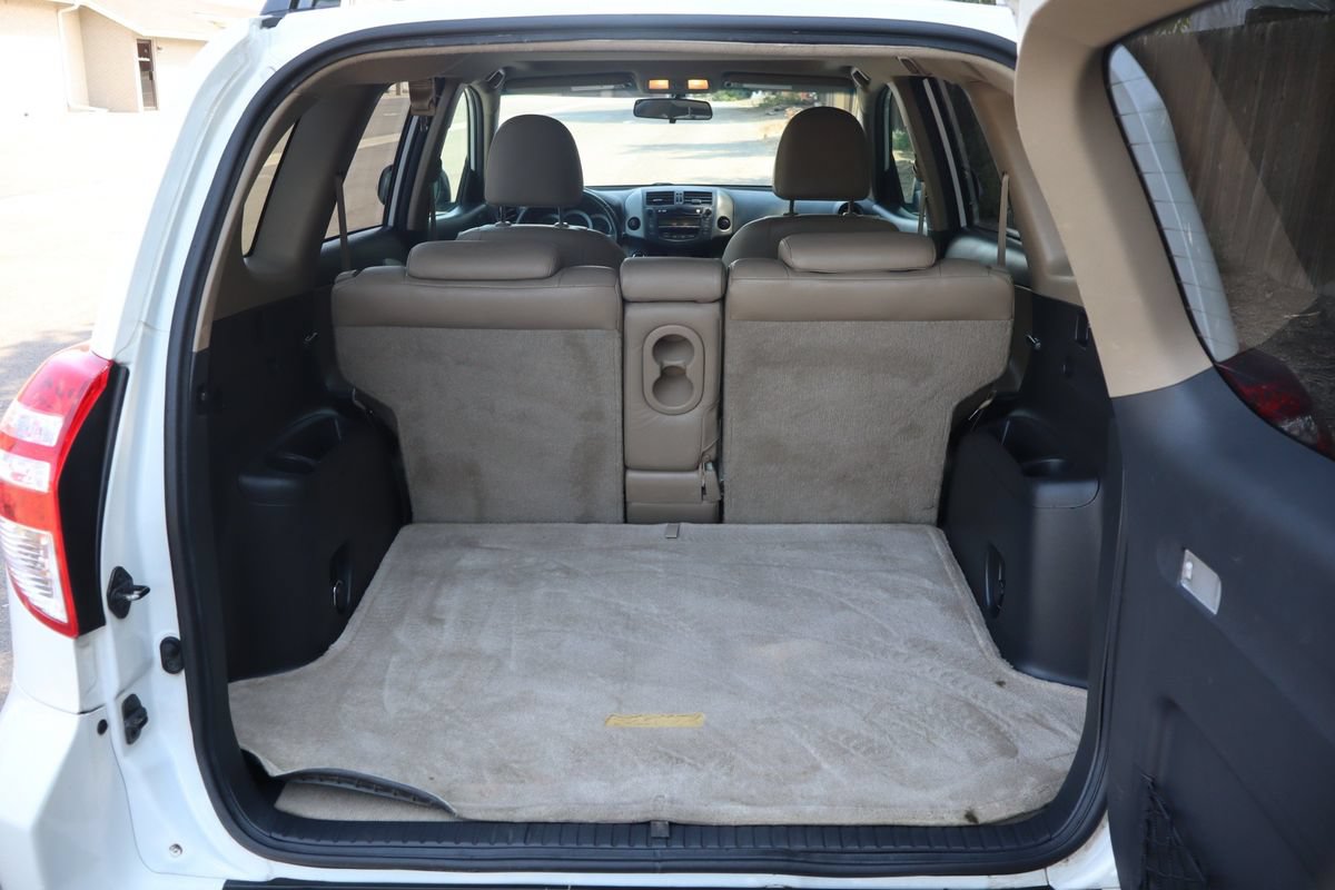 Used 2010 Toyota RAV4 Limited w/ Limited Extra Value Pkg AWD/4WD image 14