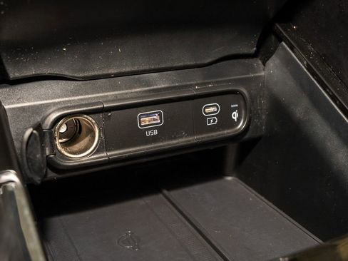 Certified 2024 Kia Telluride S w/ S Sunroof Package image 16