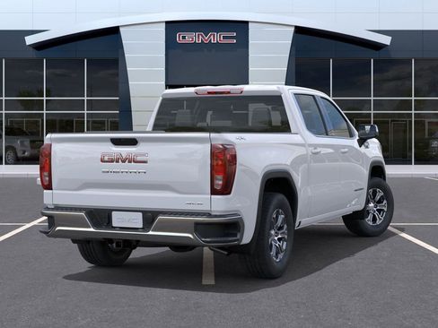 New 2026 GMC Sierra 1500 SLE image 4