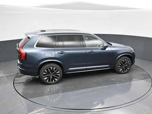 New 2026 Volvo XC90 B6 Plus w/ Protection Package Premier AWD/4WD image 19