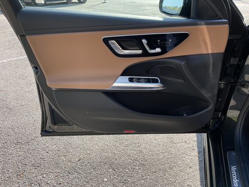 New 2026 Mercedes-Benz E 350 4MATIC Sedan image 18