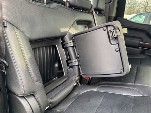 Used 2022 GMC Sierra 1500 SLT w/ SLT Premium Plus Package image 17