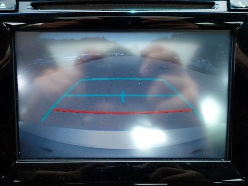 Used 2015 Toyota Camry XSE FWD image 27