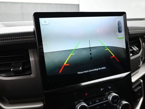 Used 2023 Ford Expedition Max XLT image 16