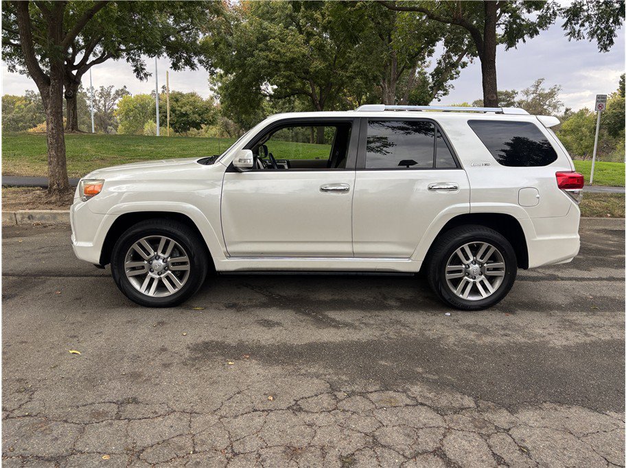 Used 2012 Toyota 4Runner Limited AWD/4WD image 2