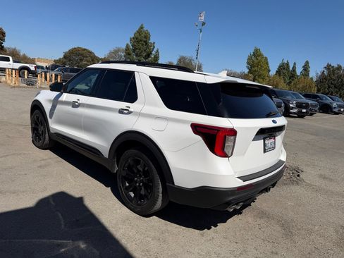 Used 2023 Ford Explorer ST w/ Equipment Group 401A AWD/4WD image 3