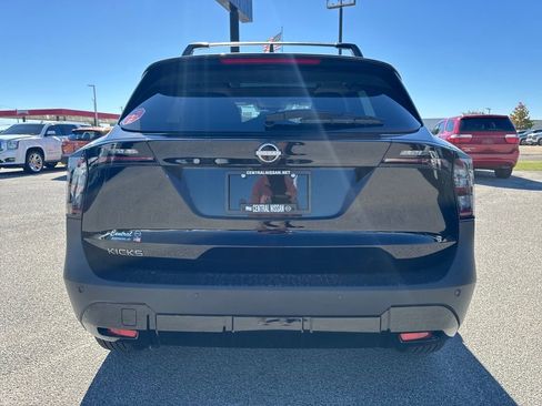 New 2026 Nissan Kicks SV w/ SV Premium Package image 4