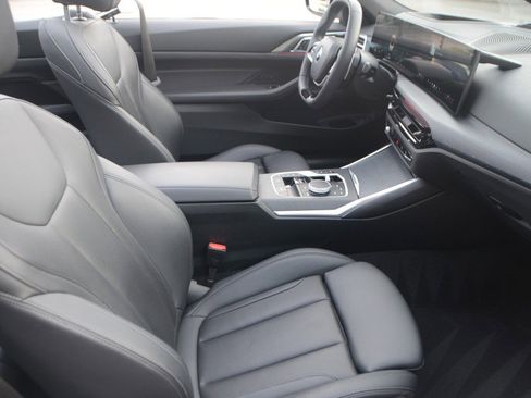 Used 2025 BMW 430i Convertible image 12