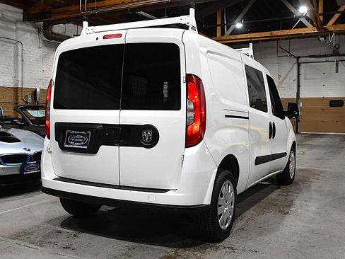 Used 2019 RAM ProMaster City Tradesman SLT FWD image 4