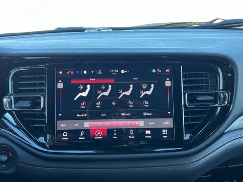 Used 2025 Dodge Durango R/T image 25