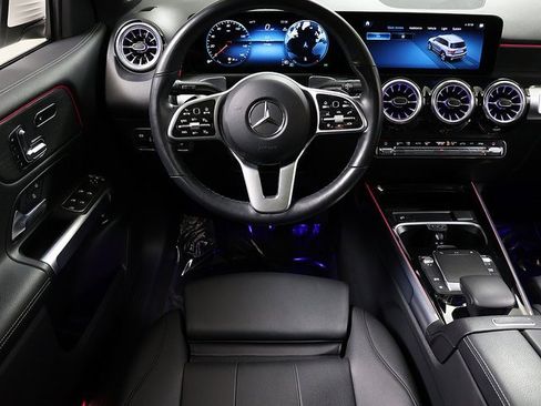 Certified 2023 Mercedes-Benz GLB 250 4MATIC image 14