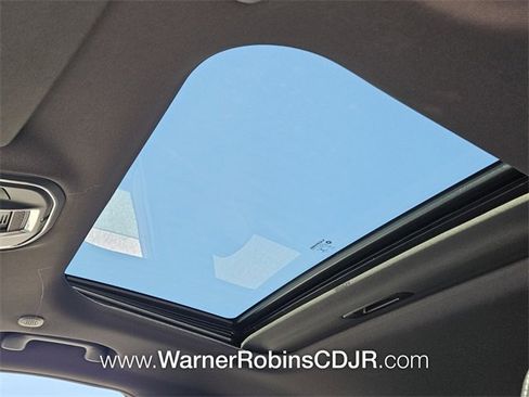 New 2025 Jeep Grand Cherokee Laredo X image 18