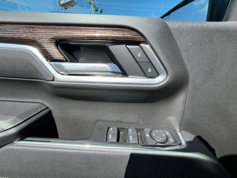 Used 2025 GMC Sierra 1500 Elevation w/ Preferred Package image 10