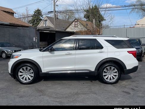 Used 2021 Ford Explorer Limited w/ Hybrid Equipment Group 310A image 2