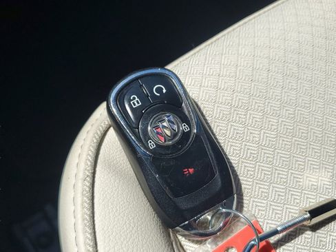 Used 2020 Buick Encore GX Preferred w/ Cold Weather Comfort Package image 36