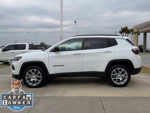 Used 2022 Jeep Compass Latitude image 9