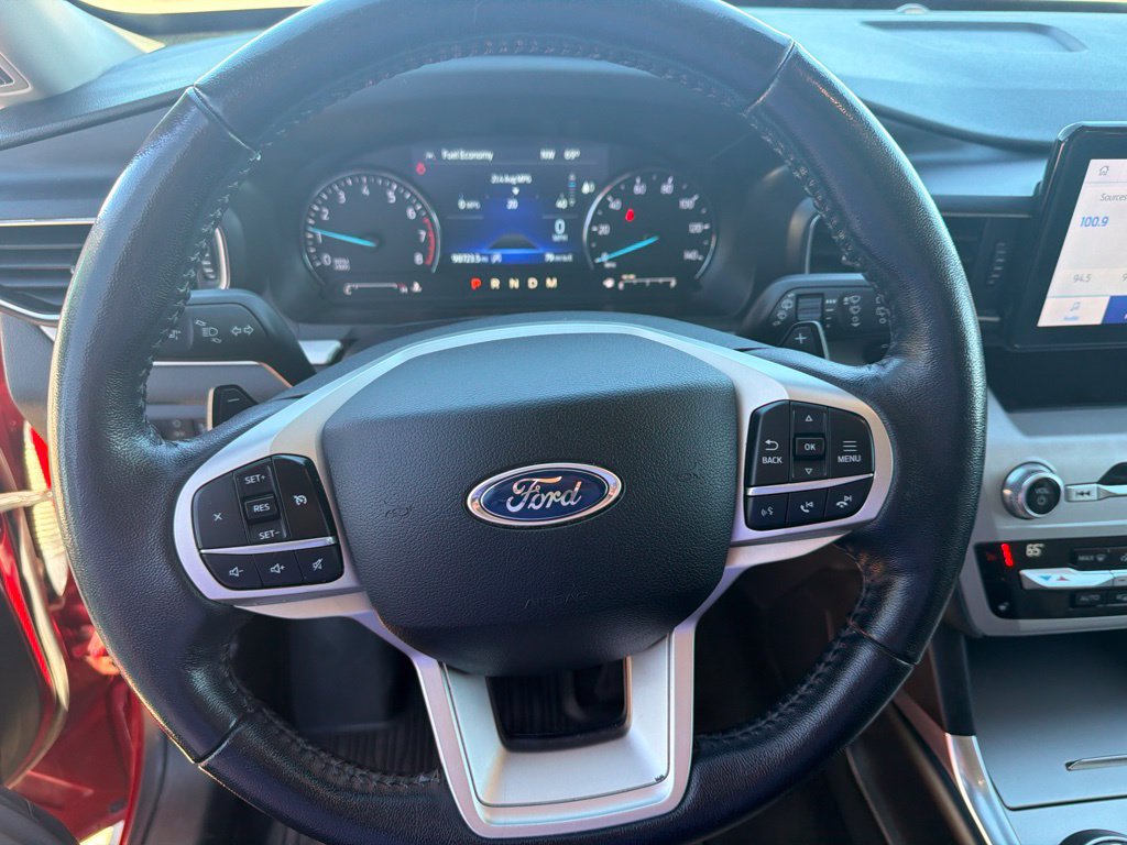 Used 2020 Ford Explorer XLT w/ Equipment Group 202A AWD/4WD image 18