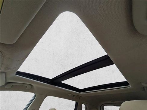 Used 2015 Nissan Rogue SL w/ SL Premium Package image 15