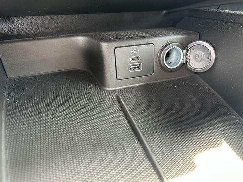 Certified 2024 Ford Escape Active FWD image 17