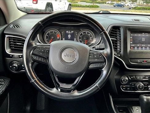 Used 2021 Jeep Cherokee Latitude Plus image 8