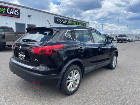 Used 2018 Nissan Rogue Sport SV FWD image 13