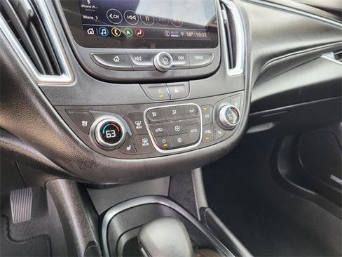 Used 2024 Chevrolet Malibu LT image 10