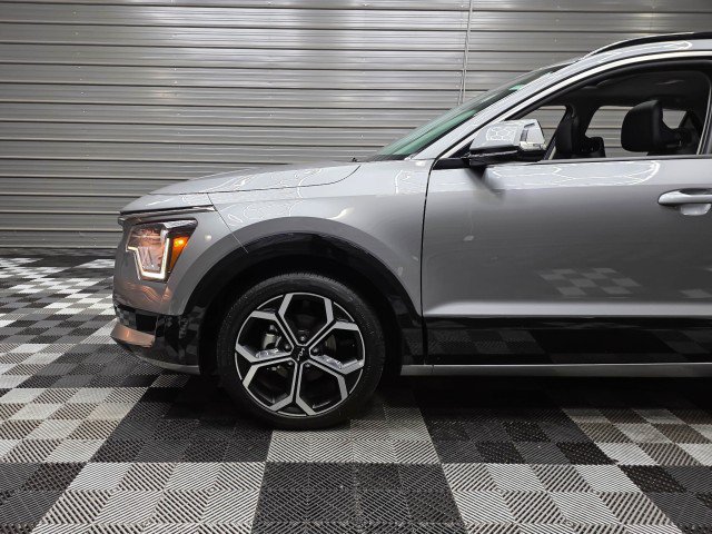 Used 2025 Kia Niro EX Touring FWD image 39