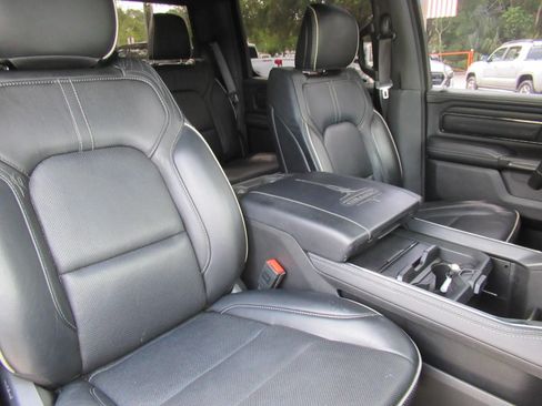 Used 2022 RAM 1500 Limited AWD/4WD image 9