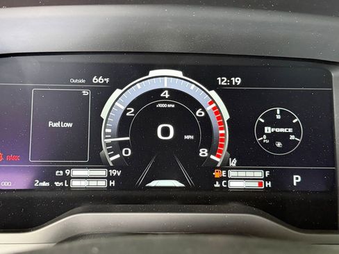 New 2026 Toyota Tundra Platinum AWD/4WD image 24