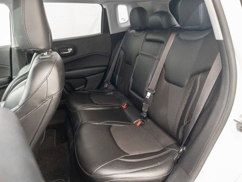 Used 2018 Jeep Compass Latitude w/ Popular Equipment Group image 11