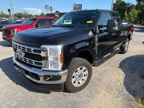 Used 2024 Ford F350 XLT w/ FX4 Off-Road Package AWD/4WD image 3