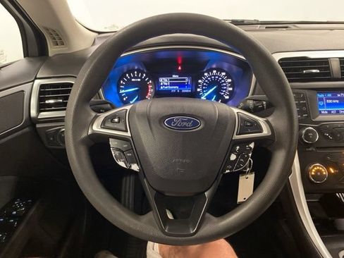 Used 2013 Ford Fusion SE FWD image 14